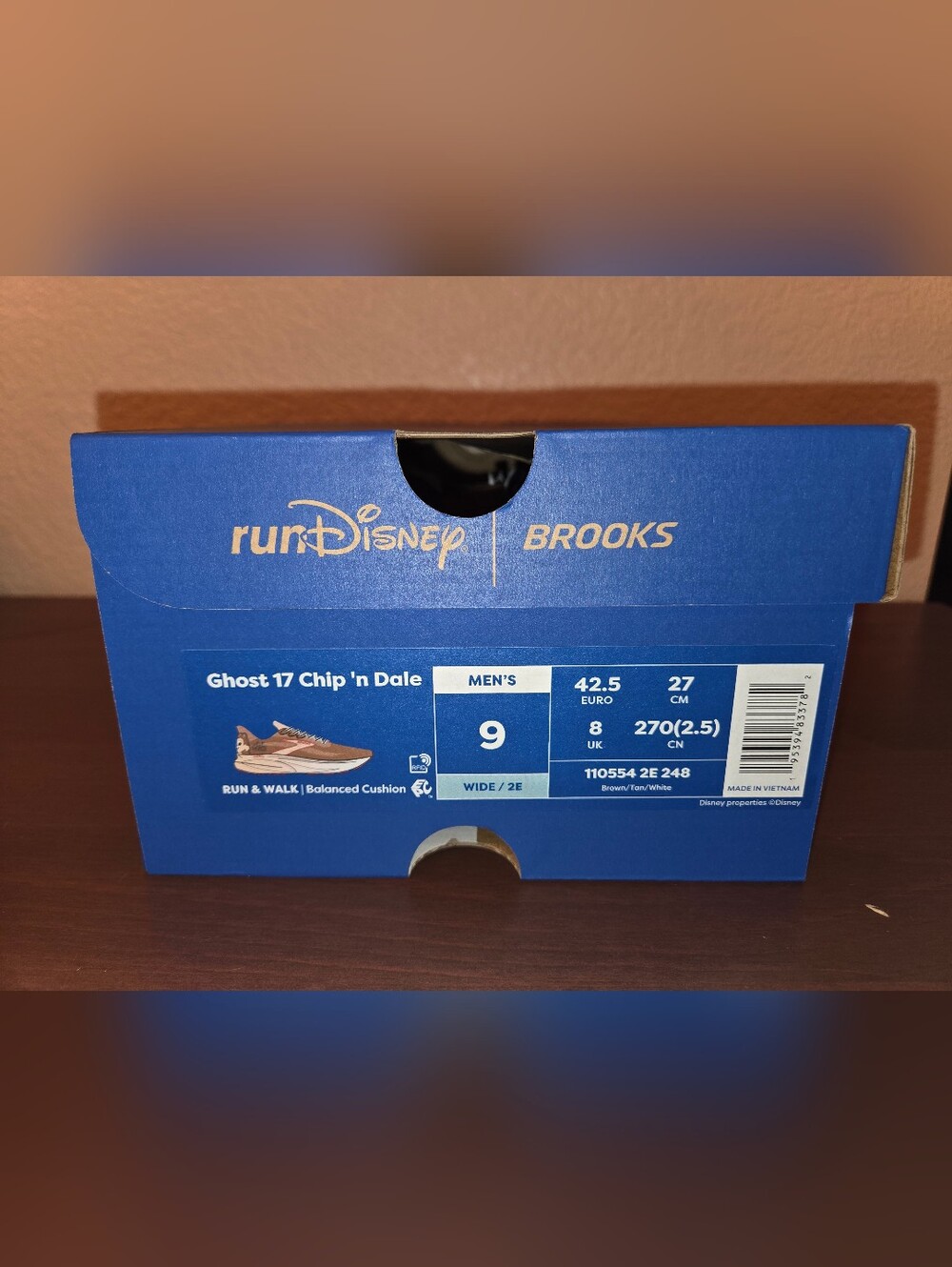 Brooks RUN DISNEY Ghost 17 Chip 'n' Dale Running Shoes. Mens 9, Wide - Picture 7 of 8